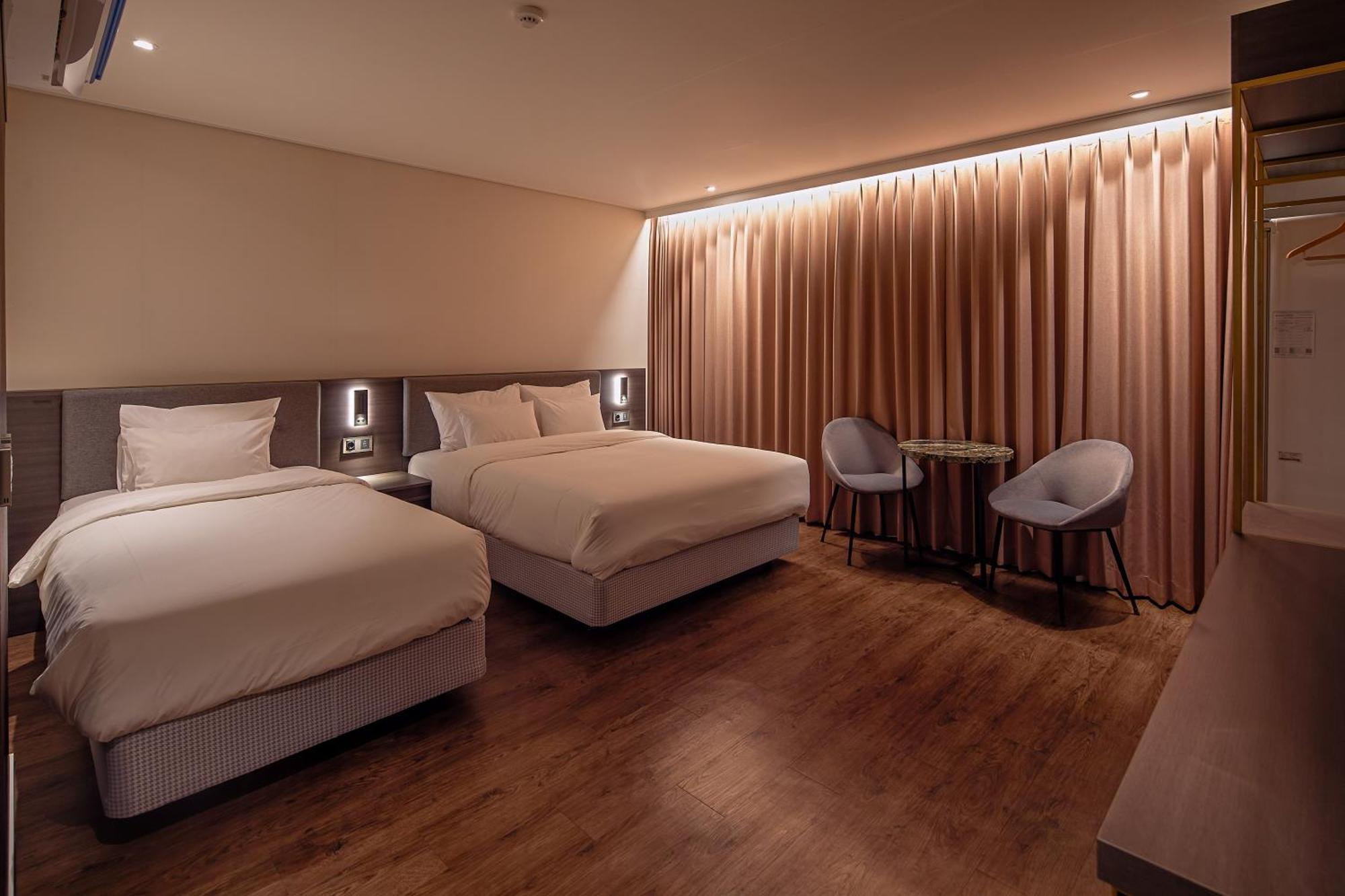 Cloud In Hotel Mokpo Peace Square Eksteriør billede