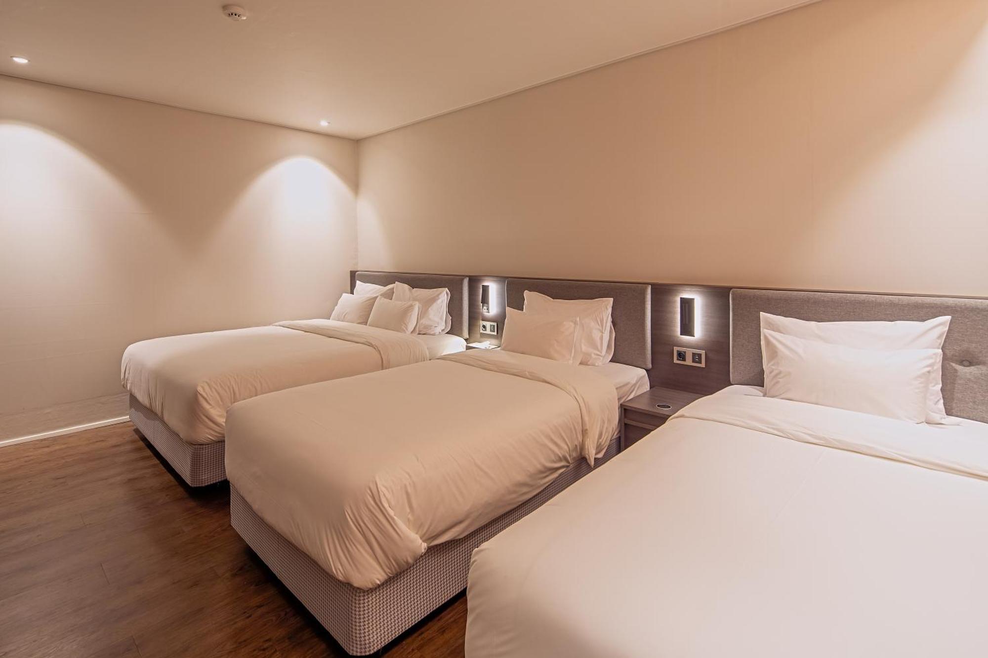 Cloud In Hotel Mokpo Peace Square Eksteriør billede