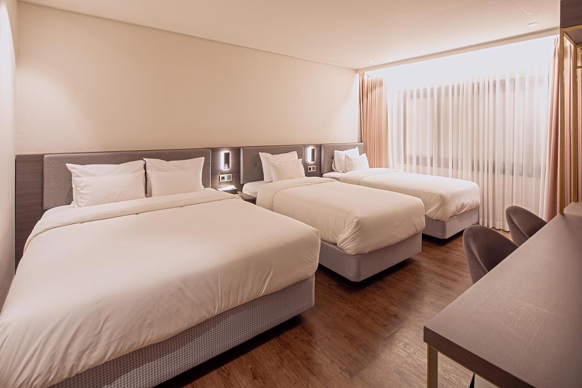 Cloud In Hotel Mokpo Peace Square Eksteriør billede