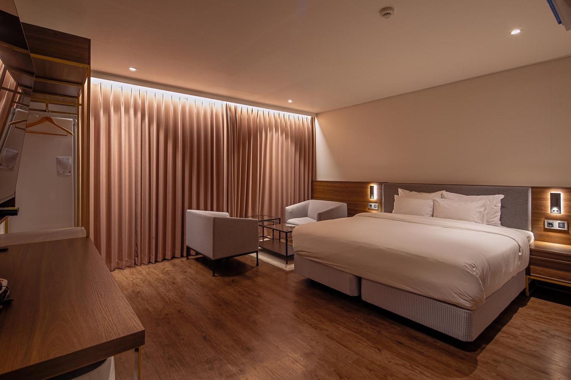 Cloud In Hotel Mokpo Peace Square Eksteriør billede